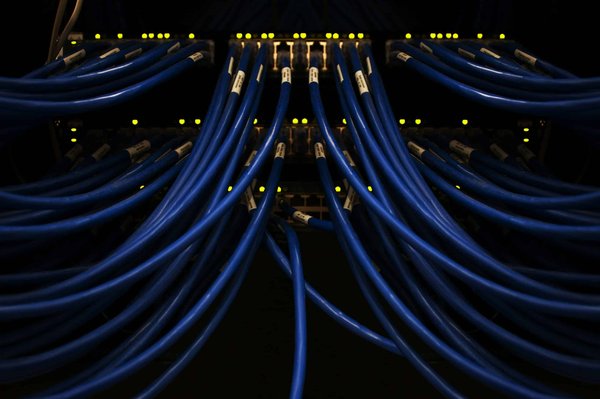 Où trouver des bonnes affaires sur internet sur les réseaux informatiques avec baies de brassage ?